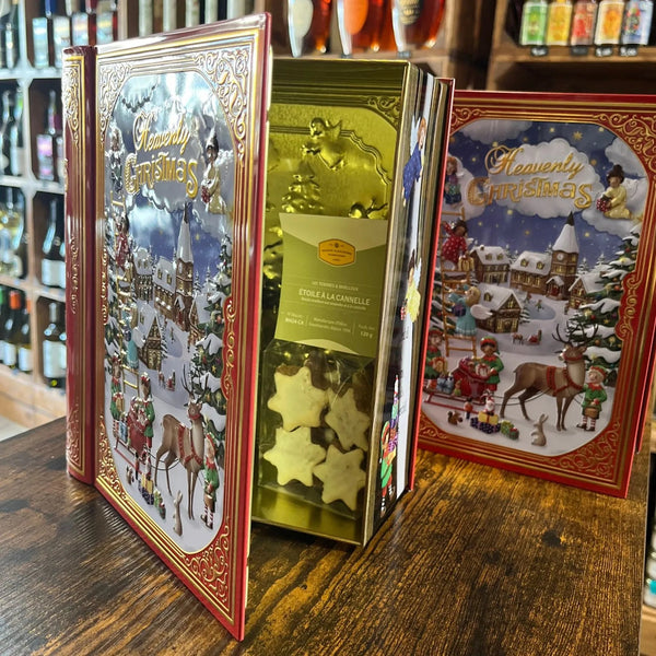 Boîte Métallique Livre Noël Village - Chocolats et Étoiles à la Cannelle